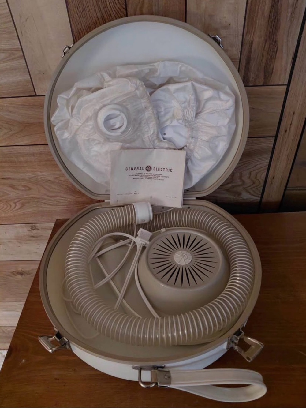 GE Vintage Beige Home Hair Dryer with Hood
